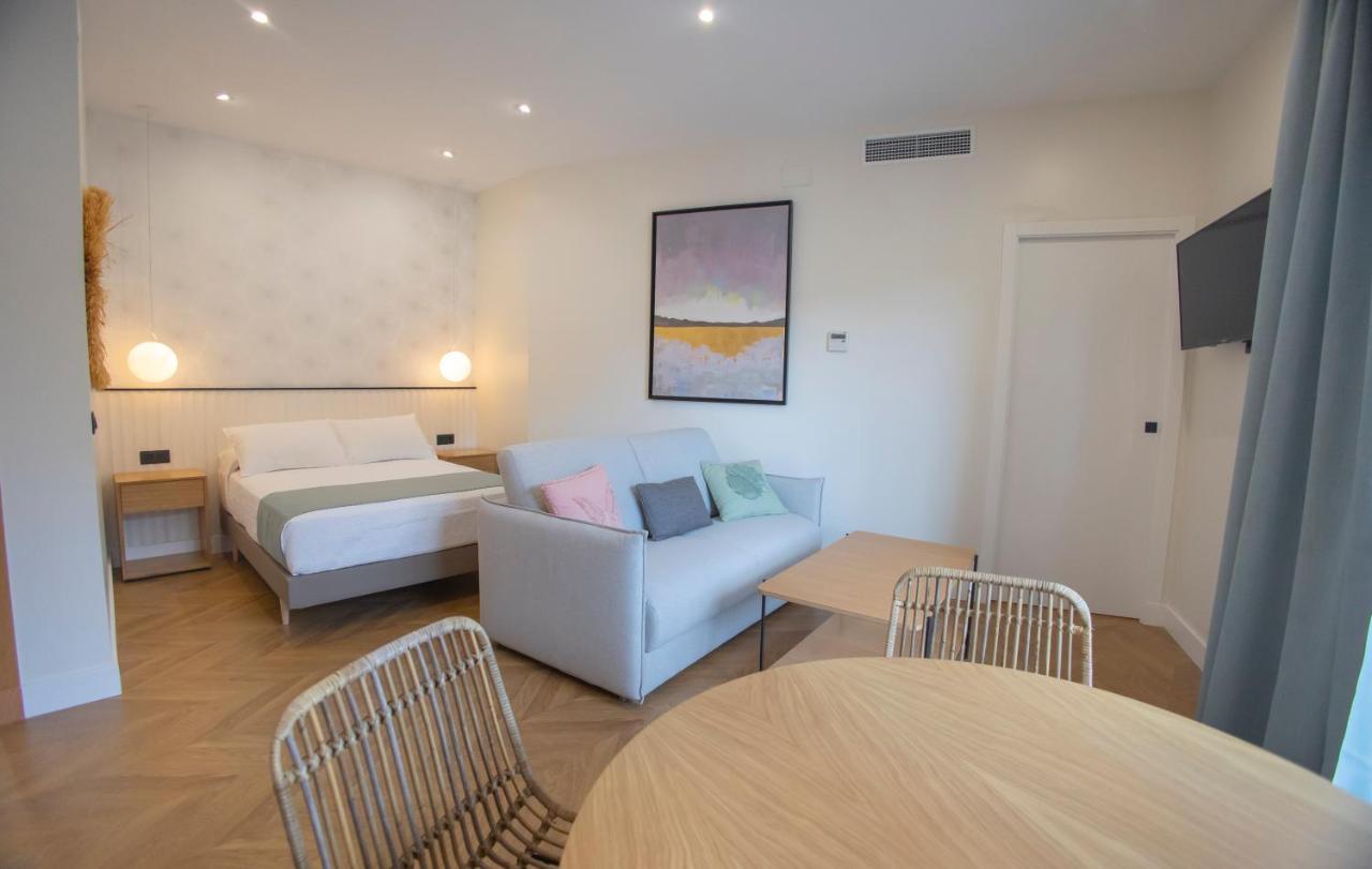 Oikos Apartamentos Turisticos مونيستيرايو المظهر الخارجي الصورة