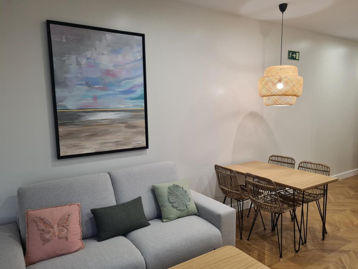 Oikos Apartamentos Turisticos مونيستيرايو المظهر الخارجي الصورة
