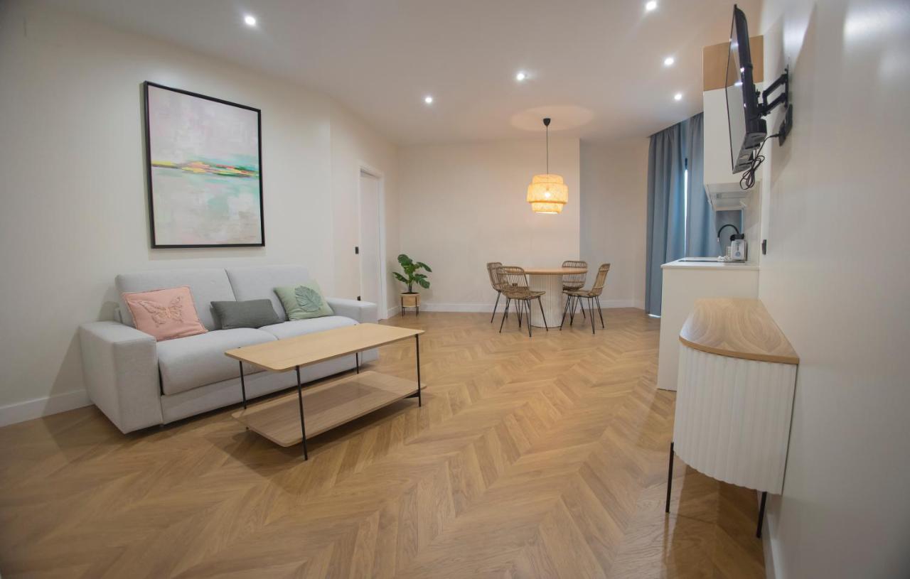 Oikos Apartamentos Turisticos مونيستيرايو المظهر الخارجي الصورة